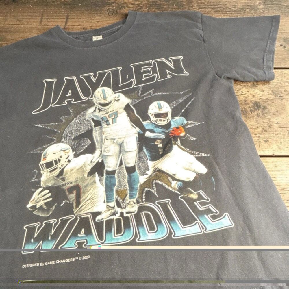 Distressed Jaylen Waddle Miami Dolphins Graphic Tee Men Size Large Game Changers